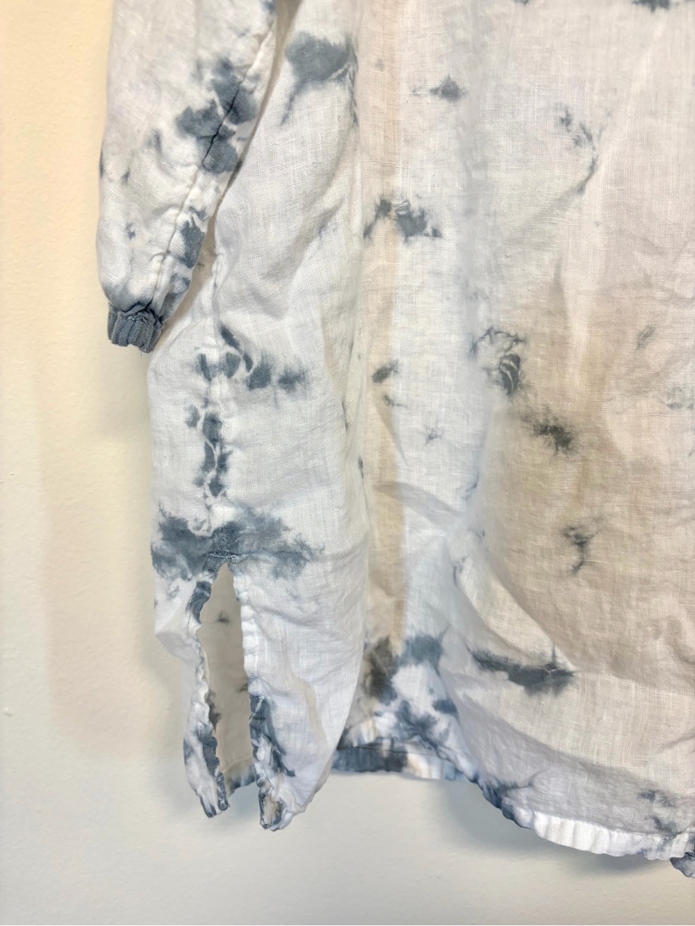C&C California Linen Top - Picture 2 of 5